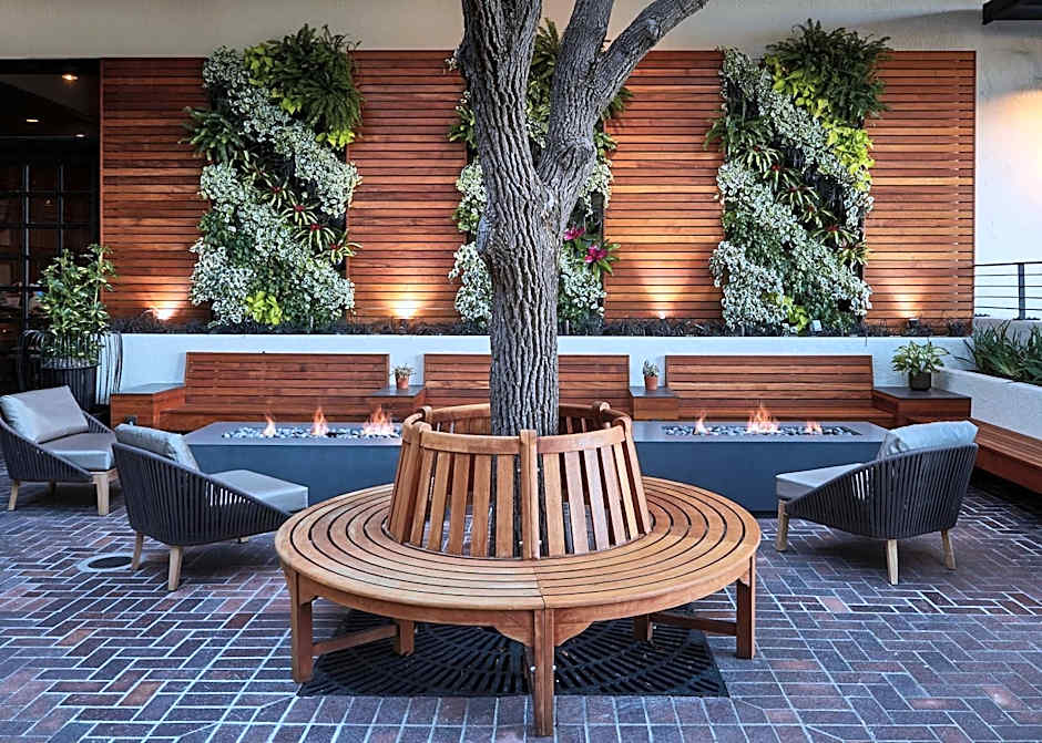 Portola Hotel and Spa
