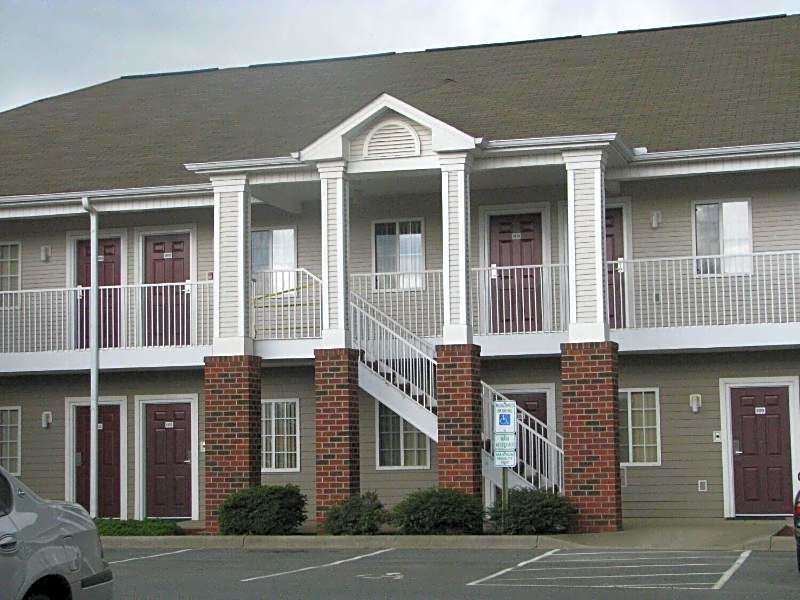 Affordable Suites Conover / Hickory