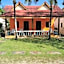Lanta Bee Garden Bungalows