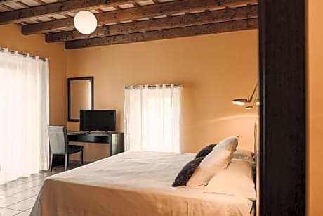 Double or Twin Room Single Use