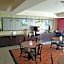 La Quinta Inn & Suites by Wyndham Union City