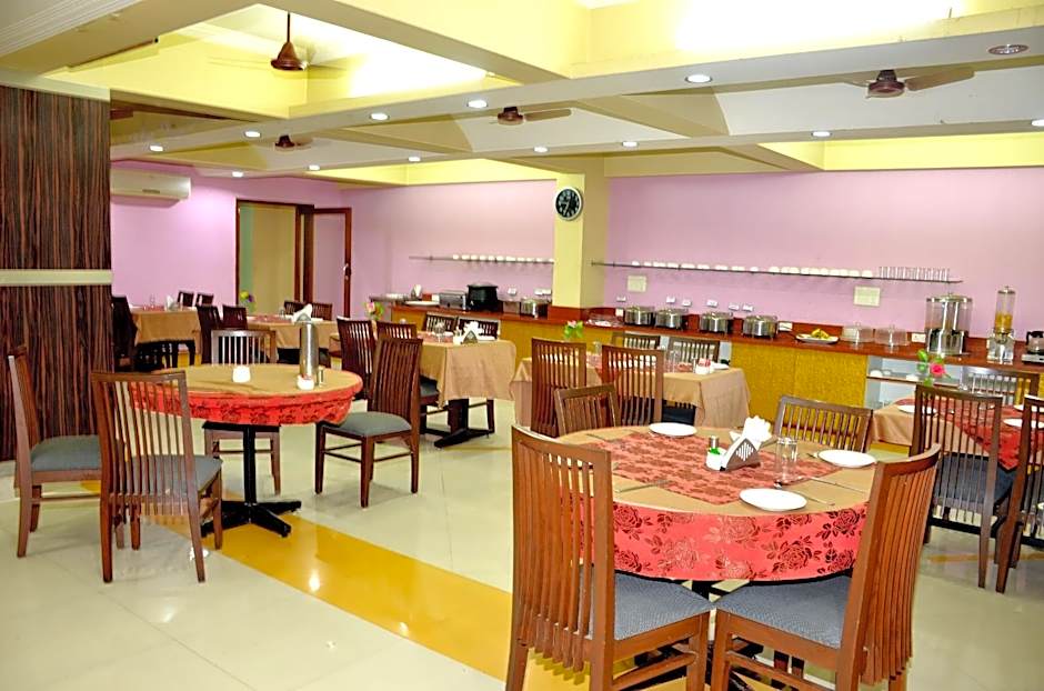 HOTEL HEERALAL