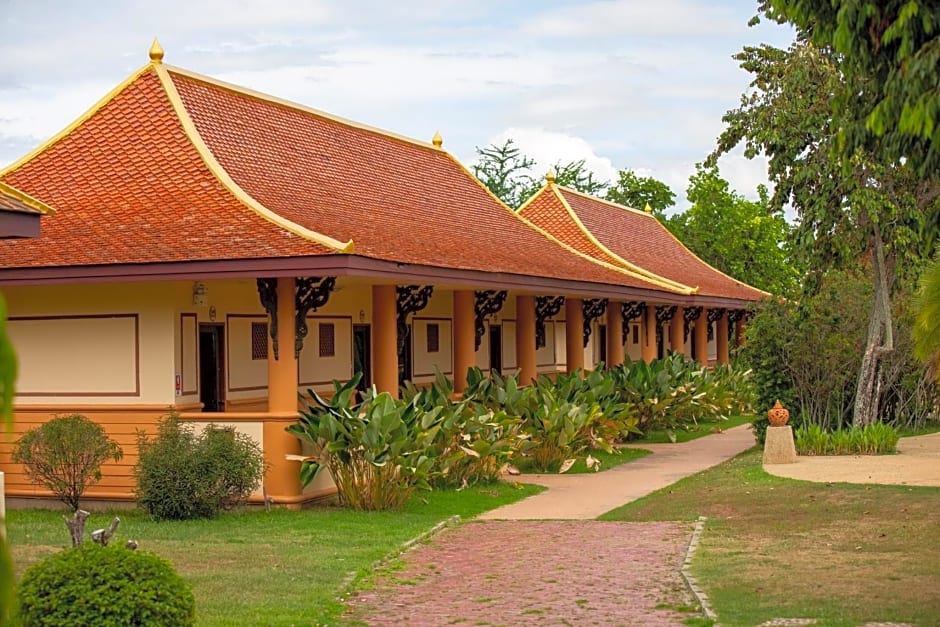 Kardinia Sum Pun Resort