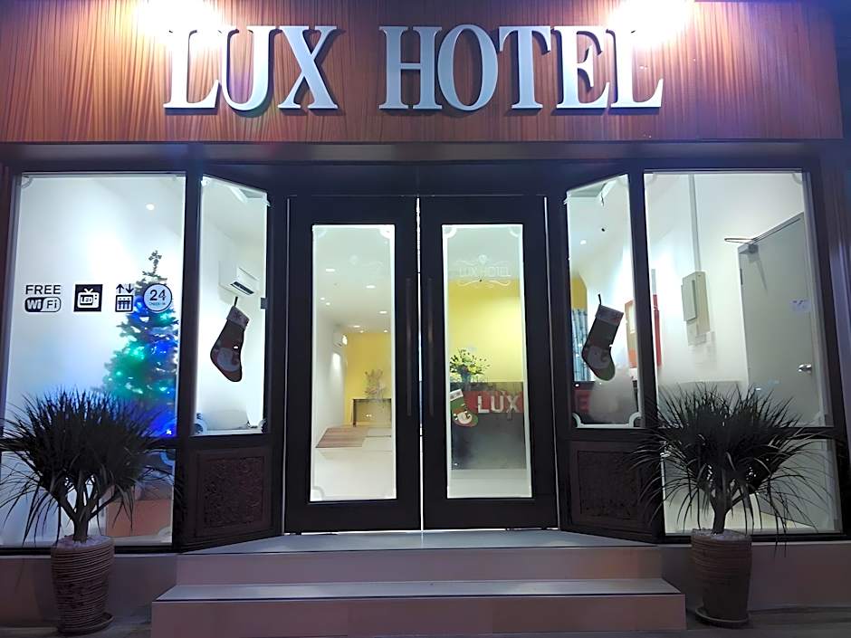 Lux Hotel