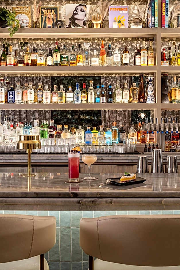 Moxy St. Petersburg Downtown