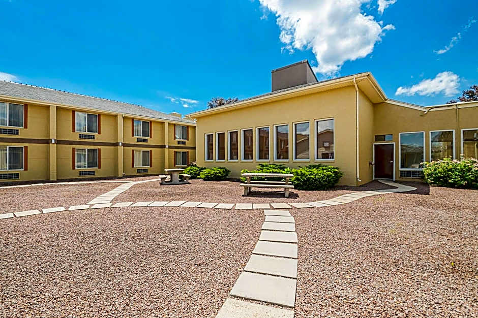 Quality Inn & Suites Frostburg-Cumberland