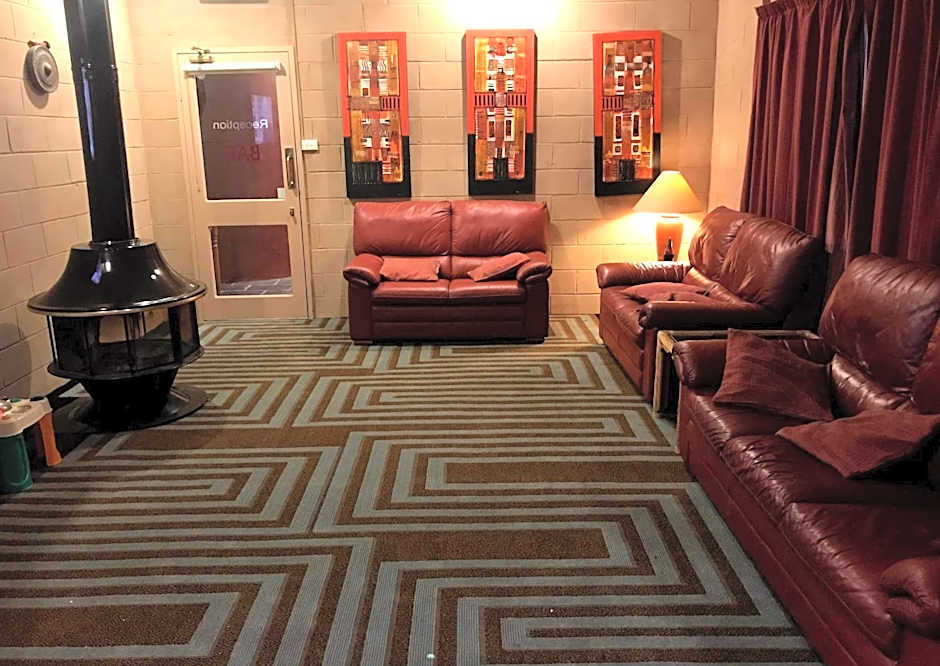 Cottonwood Lodge