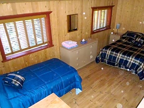 Double Room with Single Bed 