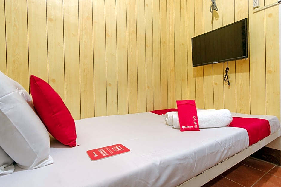 RedDoorz near OWWA Pasay