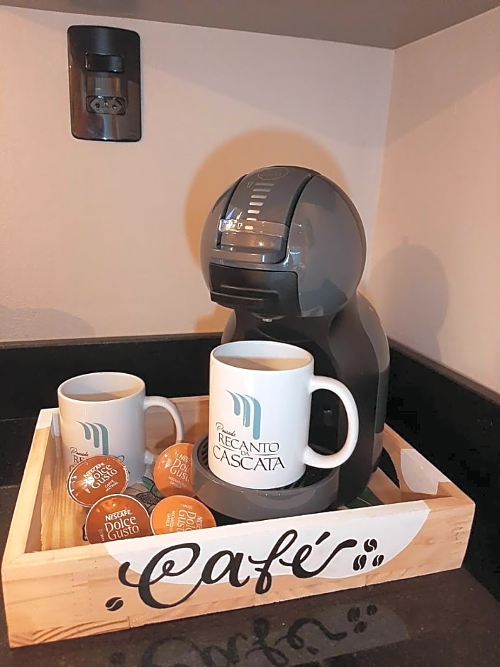 Pousada Recanto da Cascata - Cabana Liquidambar