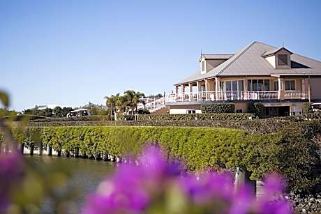 Harrington River Lodge