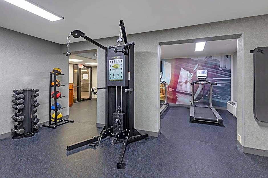 Best Western Plus St. Louis West-Westport