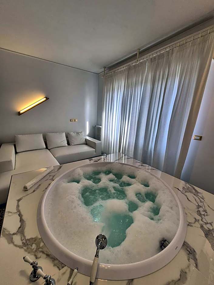 Eveline 2 - Piscina Privata o Jacuzzi