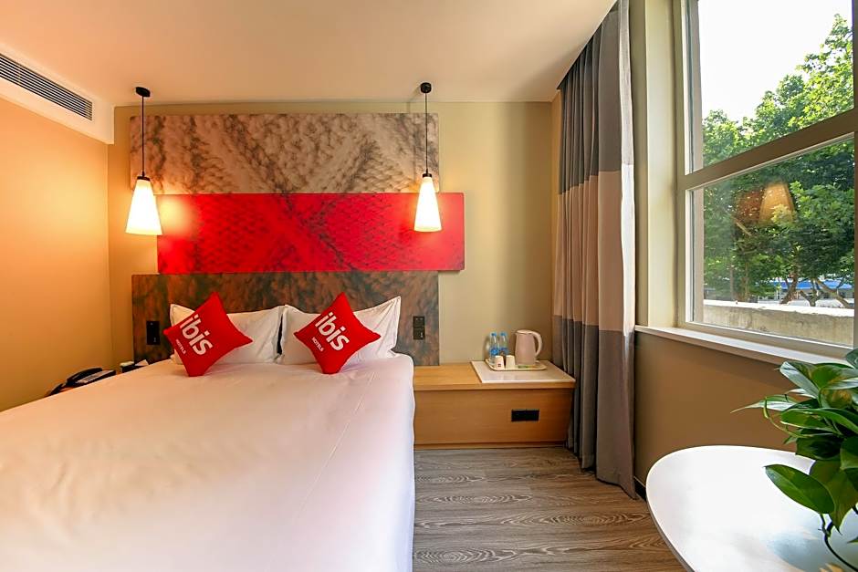 ibis Weinan Normal University Chaoyang Street Hotel