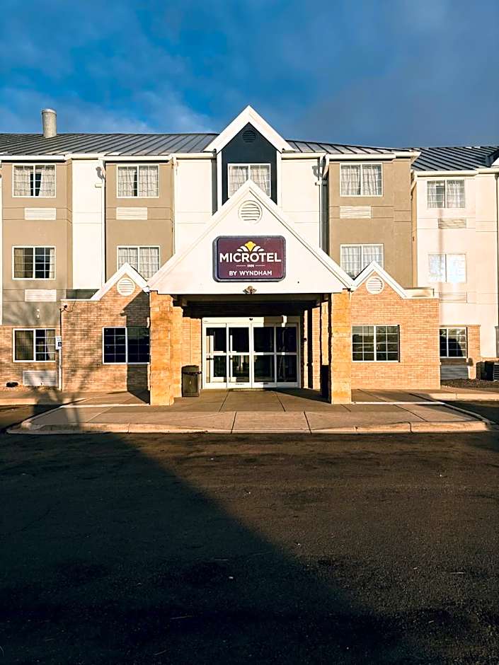 Microtel Inn & Suites by Wyndham Denver Airport