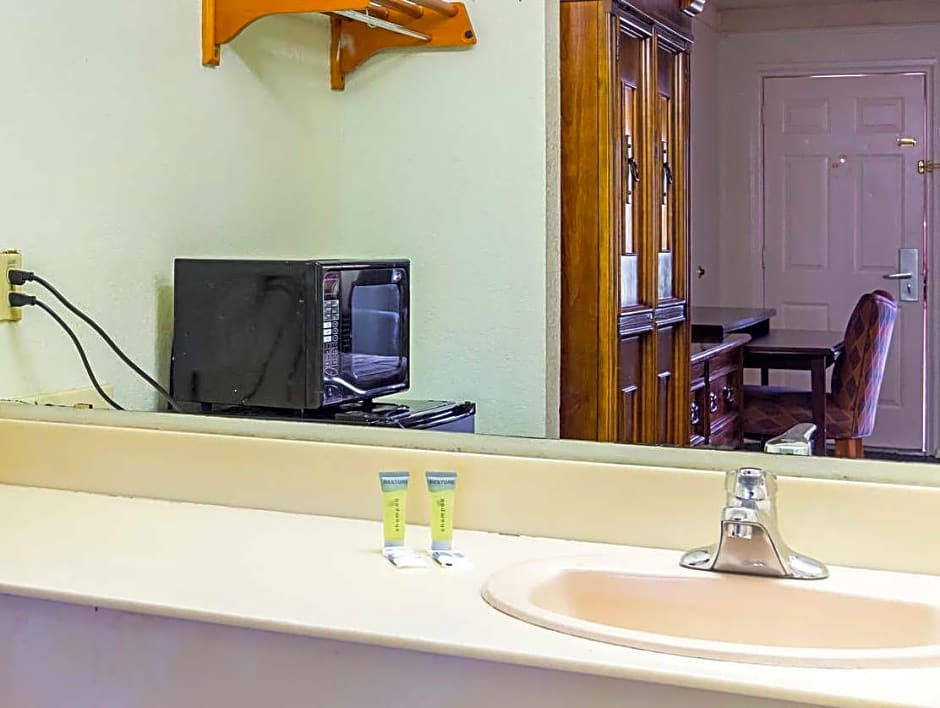 Magnuson Hotel Little Rock South