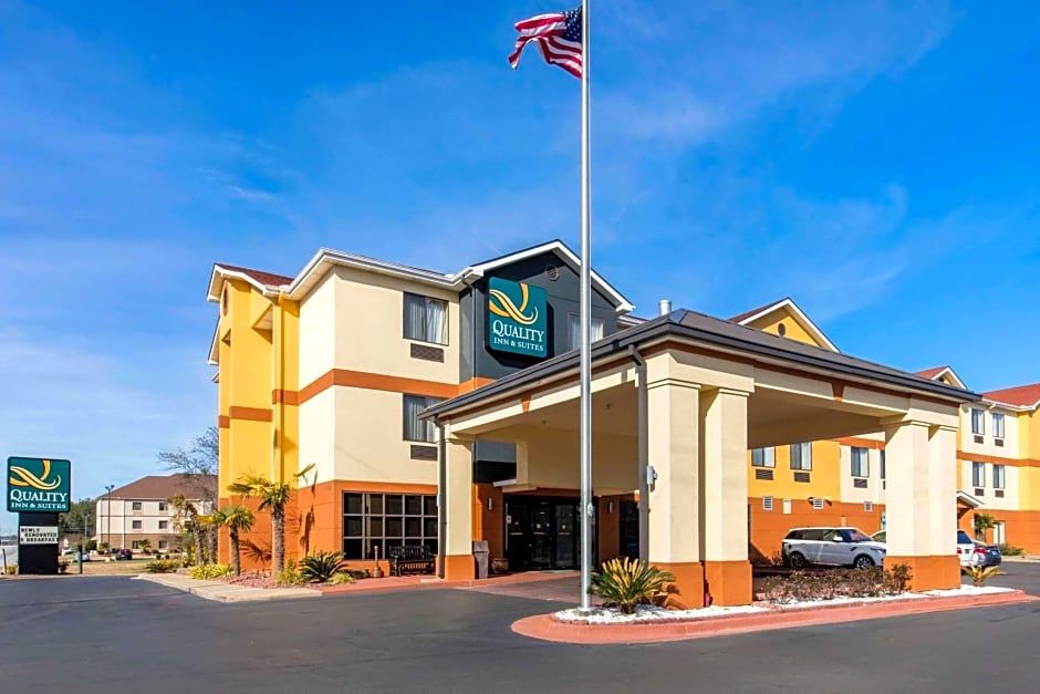 Quality Inn & Suites Montgomery East Carmichael Rd