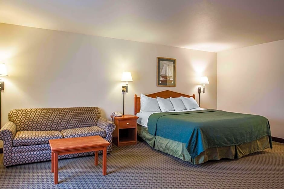 Quality Inn & Suites Federal Way