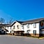 Super 8 by Wyndham Mentor/Cleveland Area