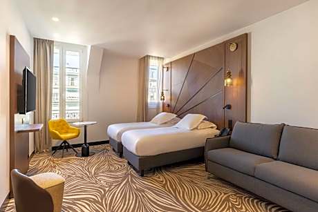 Deluxe Twin Room