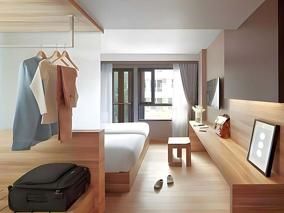 Happy 3 Hotel