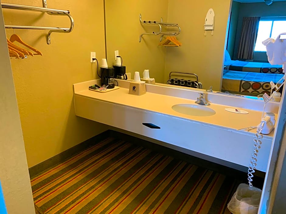 Super 8 by Wyndham Ridgecrest