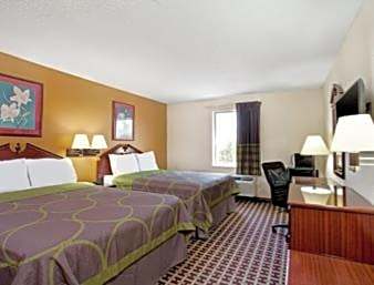 Photo 1 of 4 of 2 Double Beds