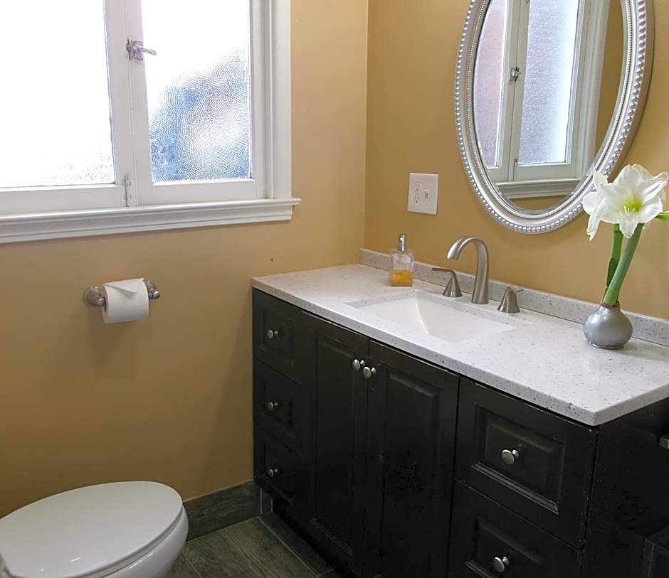 Carmel Wayfarer Inn