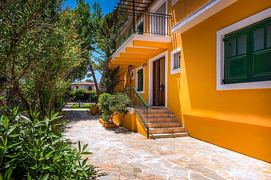 Zarkadis Beach Apartments