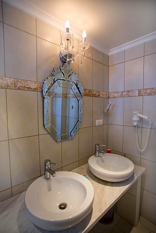 Assa Maris Beach Hotel