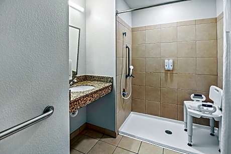 Queen Room with Two Queen Beds - Disability Access