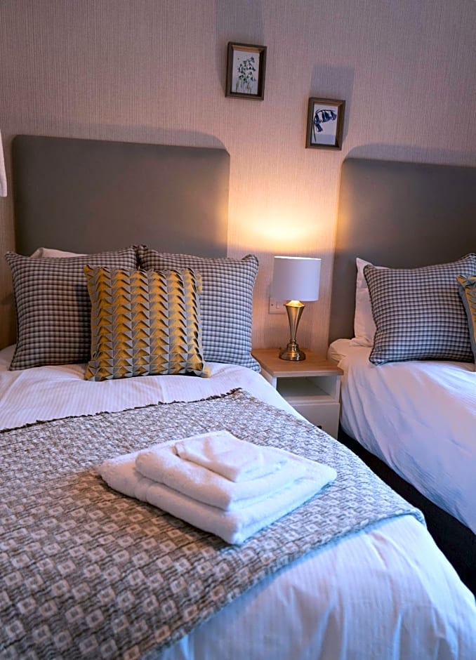 Hollicarrs - Bluebell Lodge