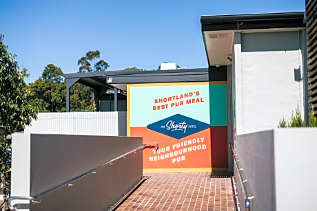 Shortland Hotel