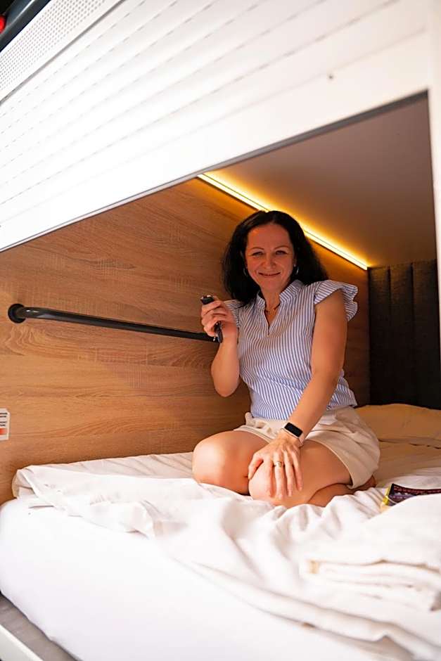Kapsuła Hostel Warszawa