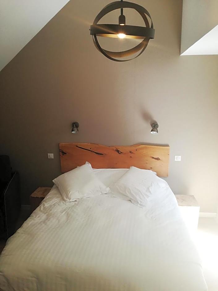 Logis Auberge de Pont Calleck