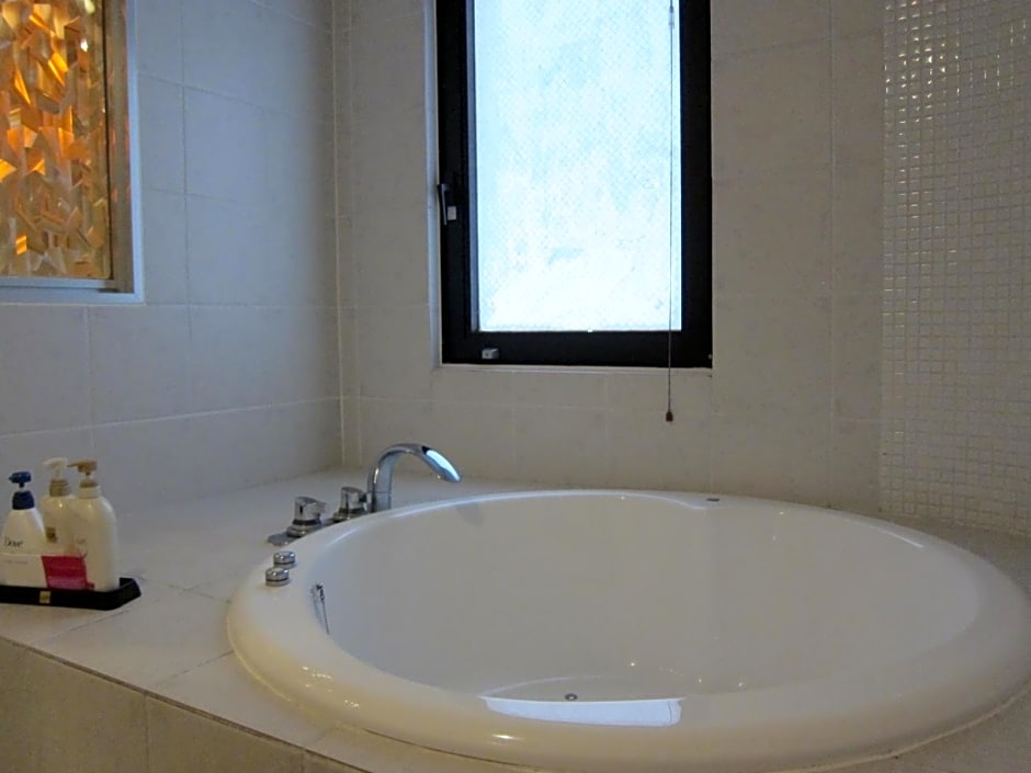 Hotel Rplus