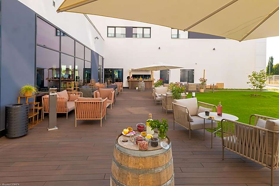 Holiday Inn Paris CDG Airport By IHG