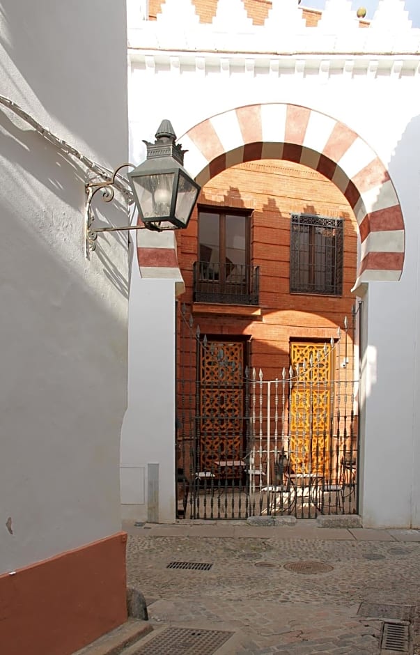 La Ermita Suites - Único Hotel Monumento de Córdoba