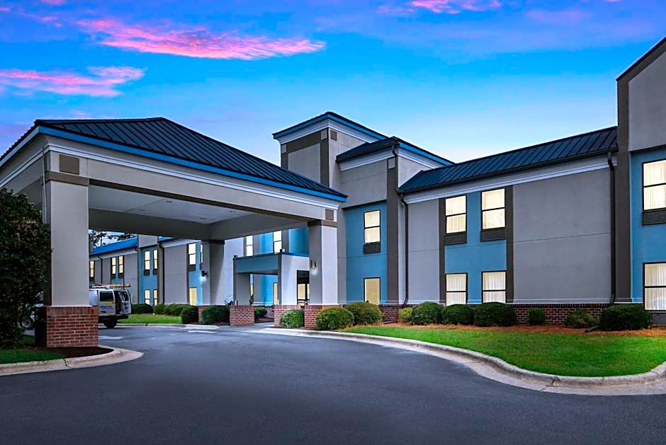 SureStay Plus Hotel by Best Western Tarboro