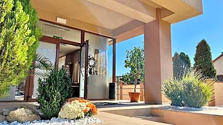 Hotel Oxford Inns&Suites