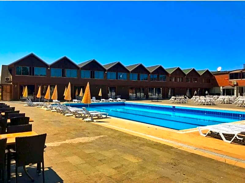 Green Palace Suite Hotel