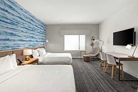 Double Studio - Mobility Accessible with Roll-in Shower