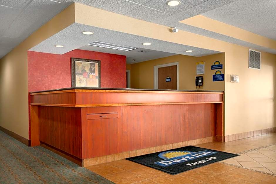 Days Inn by Wyndham Fargo
