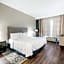 Red Roof PLUS+ & Suites Birmingham - Bessemer