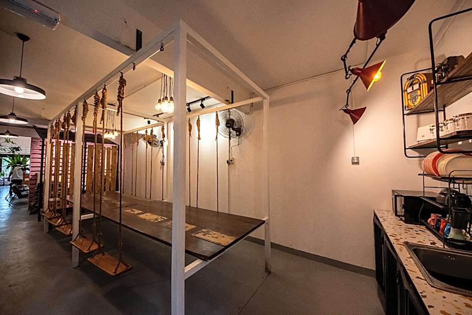 The Brownstone Hostel & Space