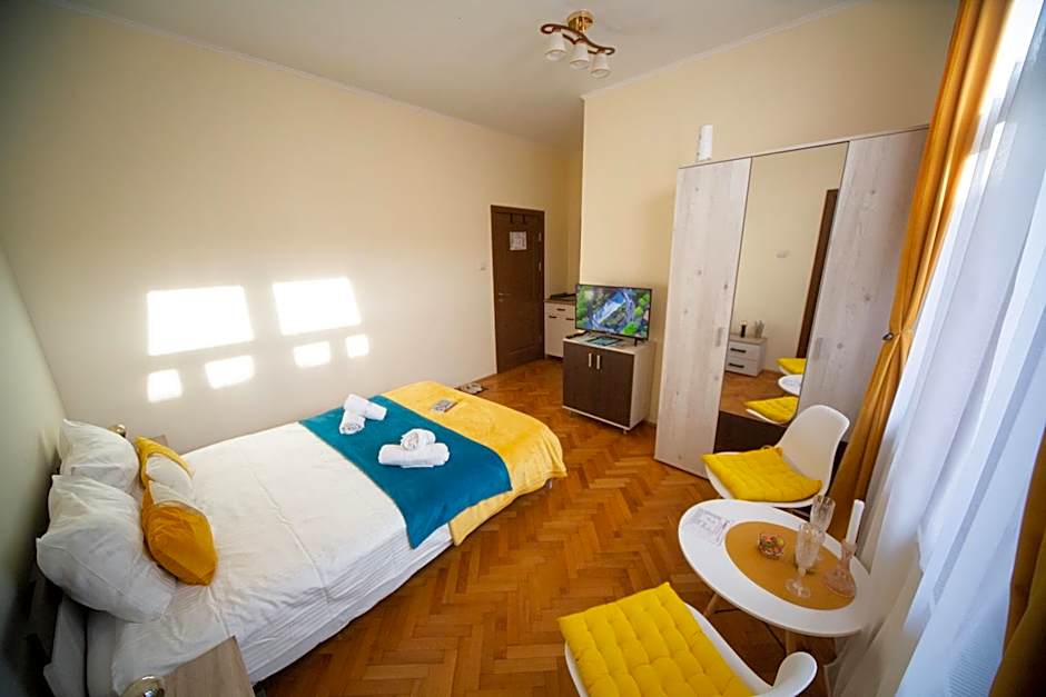 Happy Mood Apartments