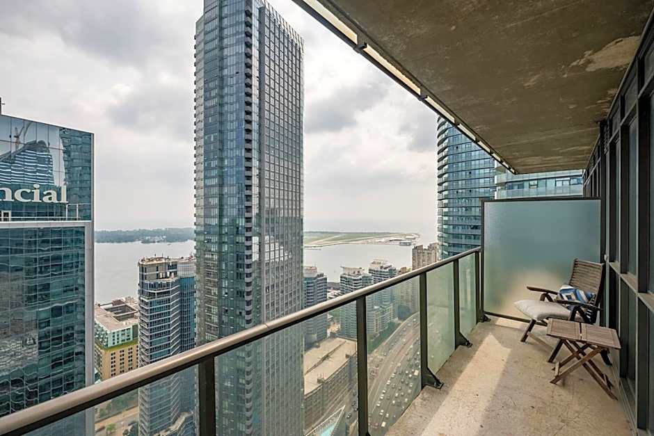 1BR Luxury Condo - Downtown Toronto