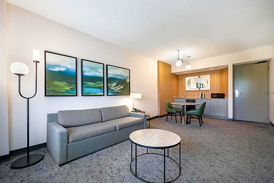 DoubleTree Suites By Hilton Raleigh-Durham