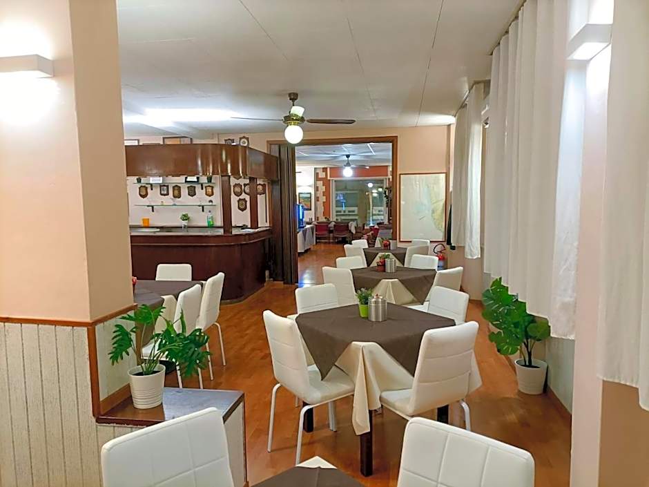 Giappone Inn Parking Hotel