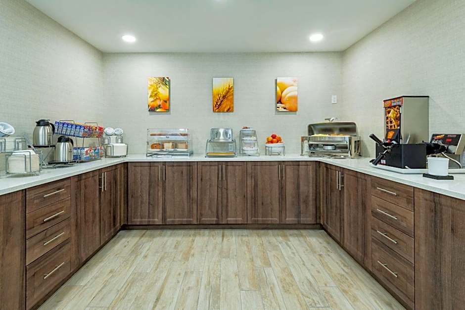 Comfort Inn & Suites